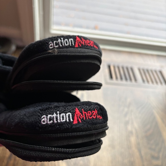 ActionHeat heated slippers - Picture 6 of 9